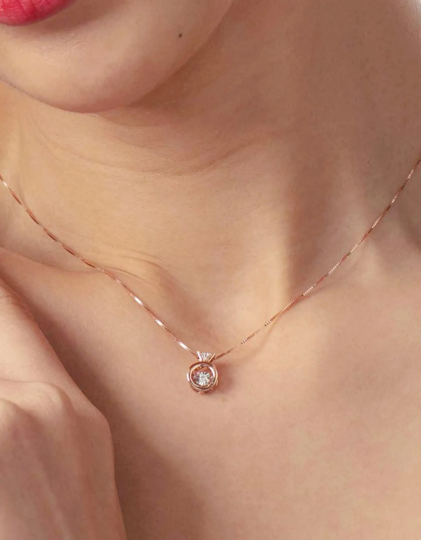 LVC Charmes Dazzling Mini Ring Diamond Pendant